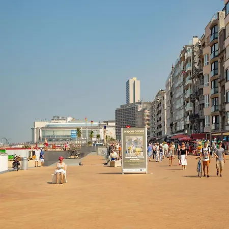 Splendid With Serene View Apartment